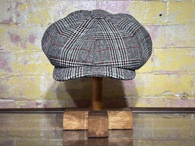 Oversized-Newsboy-Cap-Check-front